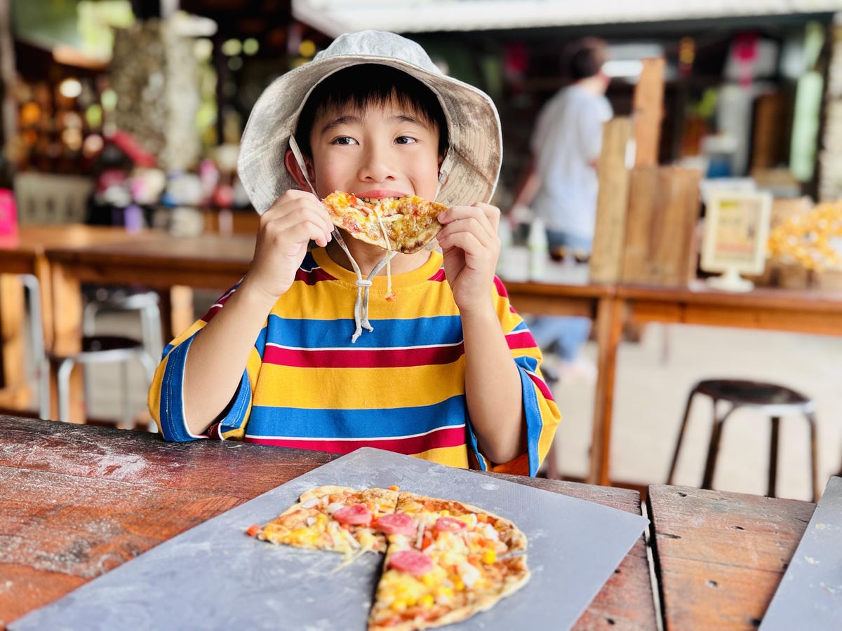 ★嘉義親子露營住宿推薦★『築夢森居』體驗一泊二食野奢露營車，