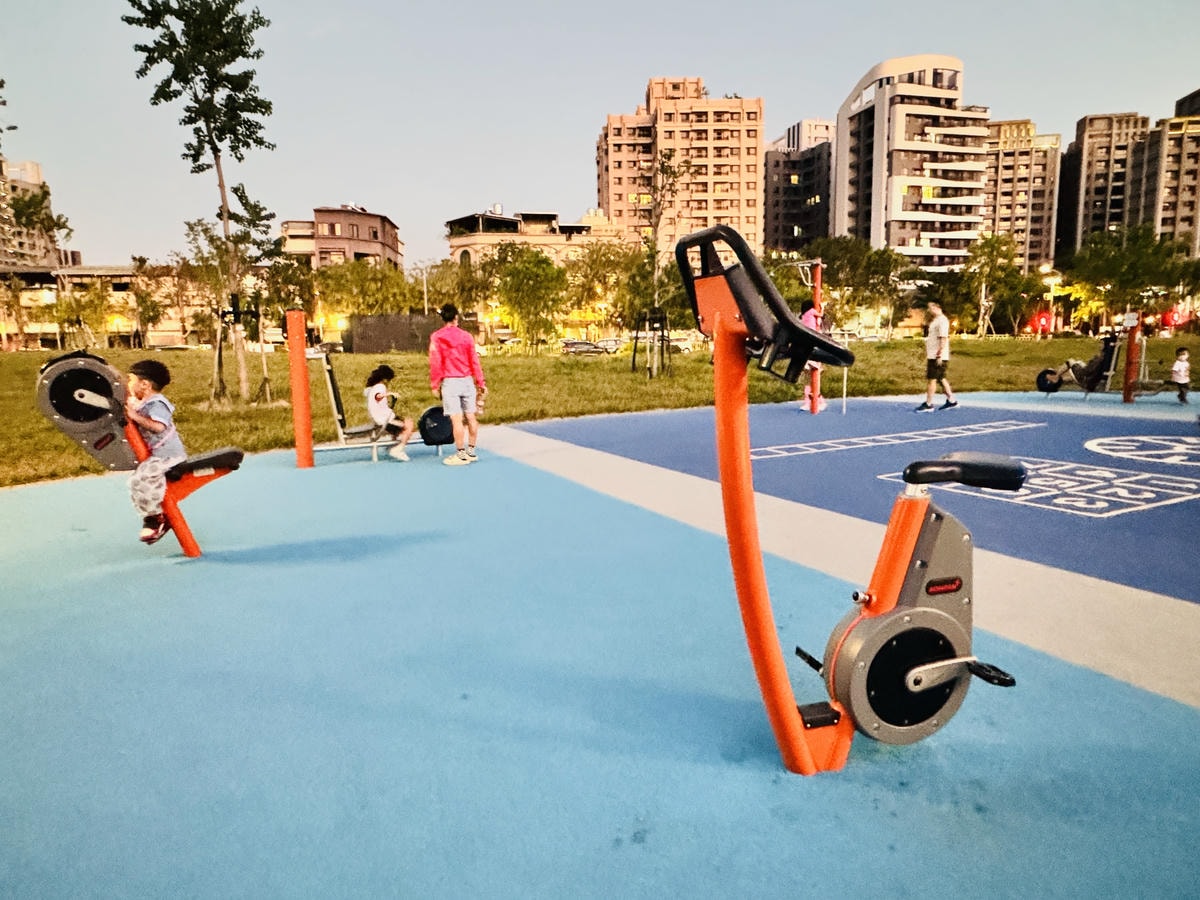 ★台中親子景點推薦★台中最新特色遊戲場『豬事圓滿公園』,全台 ★台中親子景點推薦★台中最新特色遊戲場『豬事圓滿公園』,全台